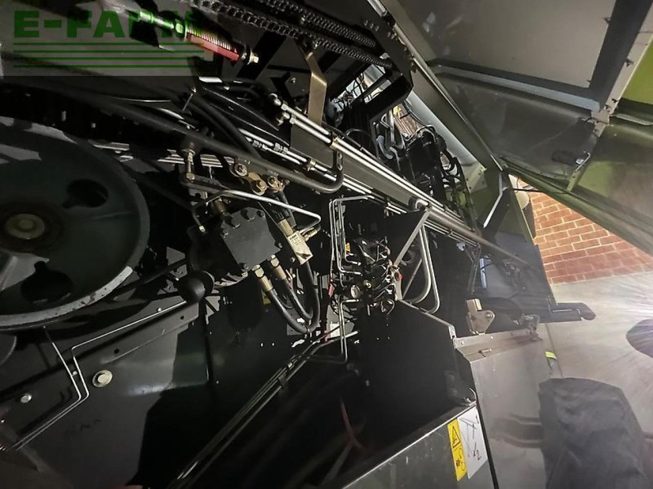 Θεριζοαλωνιστική μηχανή CLAAS lexion 570 c 4-trac: φωτογραφία 9