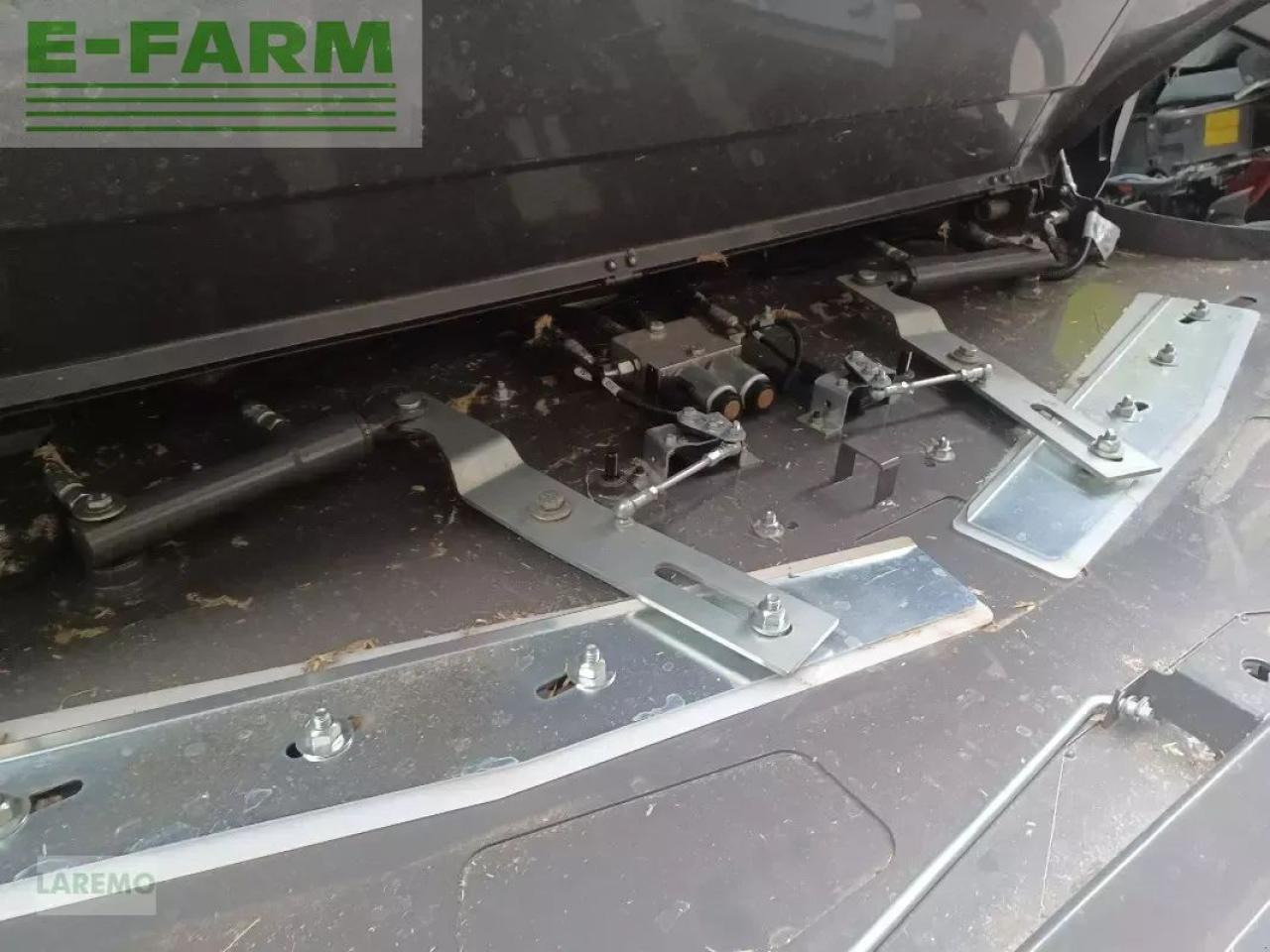 Θεριζοαλωνιστική μηχανή CLAAS lexion 7500 terra trac: φωτογραφία 8 Θεριζοαλωνιστική μηχανή CLAAS lexion 7500 terra trac: φωτογραφία 8