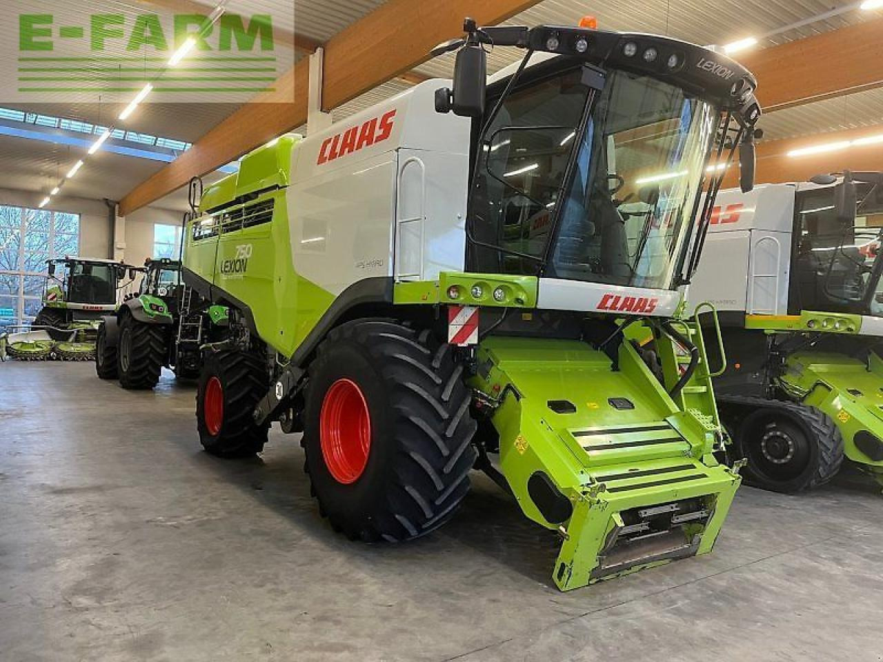 CLAAS lexion 750 - Θεριζοαλωνιστική μηχανή: φωτογραφία 2 CLAAS lexion 750 - Θεριζοαλωνιστική μηχανή: φωτογραφία 2
