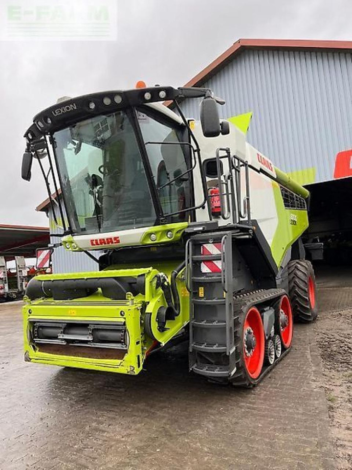 CLAAS lexion 8700 tt - Θεριζοαλωνιστική μηχανή: φωτογραφία 1 CLAAS lexion 8700 tt - Θεριζοαλωνιστική μηχανή: φωτογραφία 1
