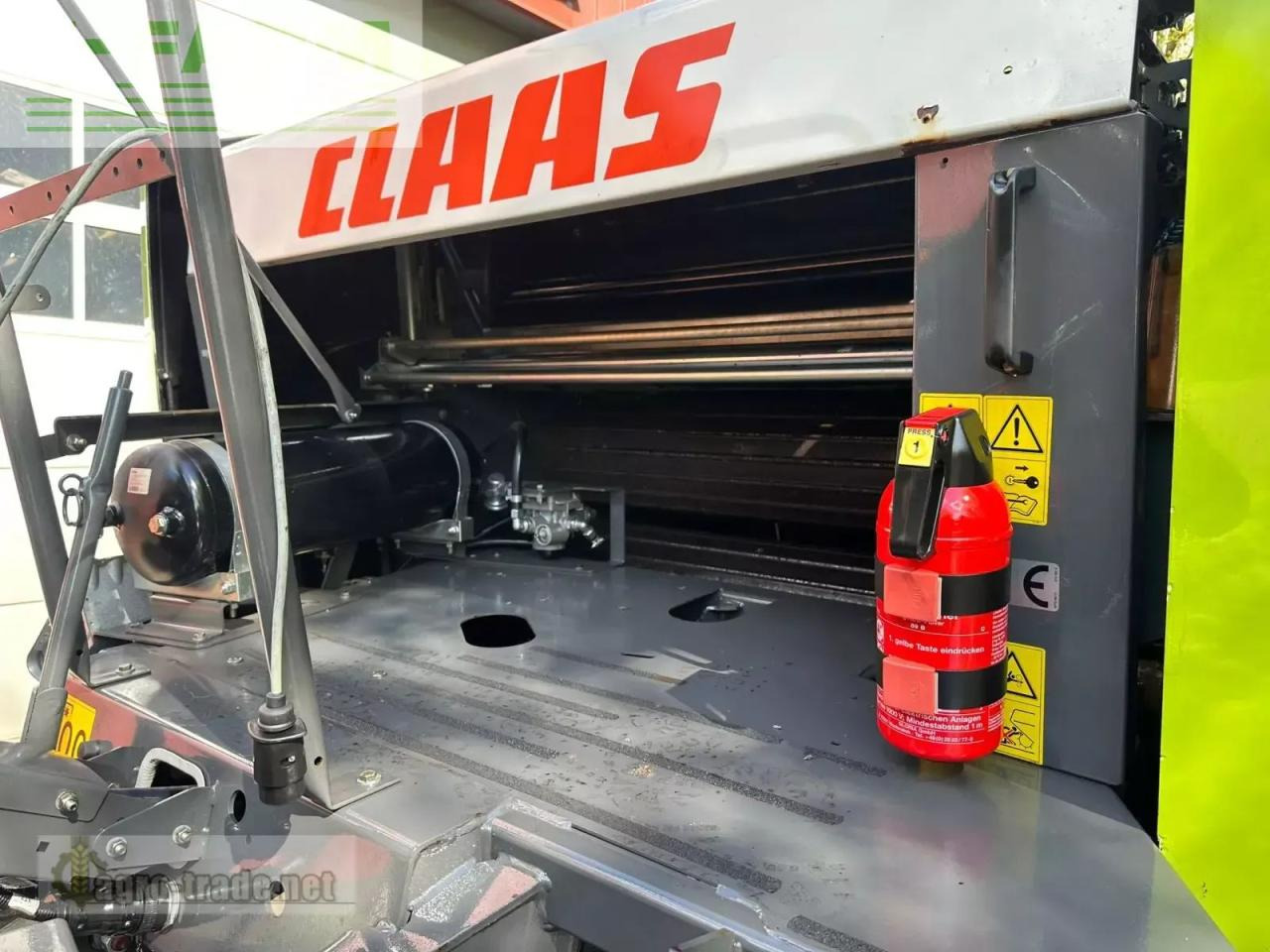 CLAAS rollant 454 rc - Χορτοδετική μηχανή τετράγωνες μπάλες: φωτογραφία 3 CLAAS rollant 454 rc - Χορτοδετική μηχανή τετράγωνες μπάλες: φωτογραφία 3