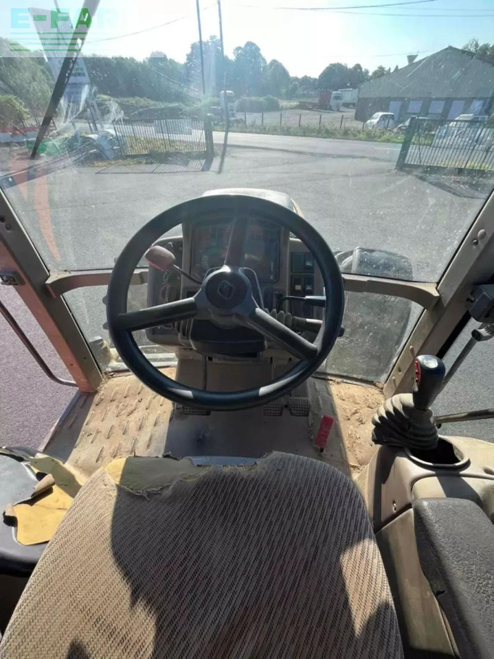CLAAS tracteur agricole ares 656 rz claas RZ - Τρακτέρ: φωτογραφία 2 CLAAS tracteur agricole ares 656 rz claas RZ - Τρακτέρ: φωτογραφία 2