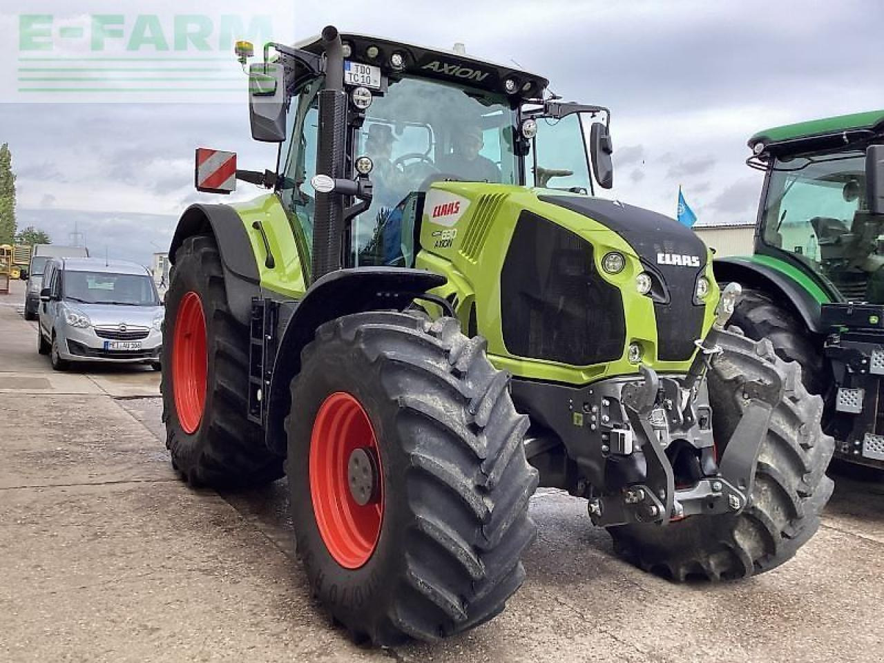 CLAAS traktor axion 830 cm cebis - Τρακτέρ: φωτογραφία 1 CLAAS traktor axion 830 cm cebis - Τρακτέρ: φωτογραφία 1