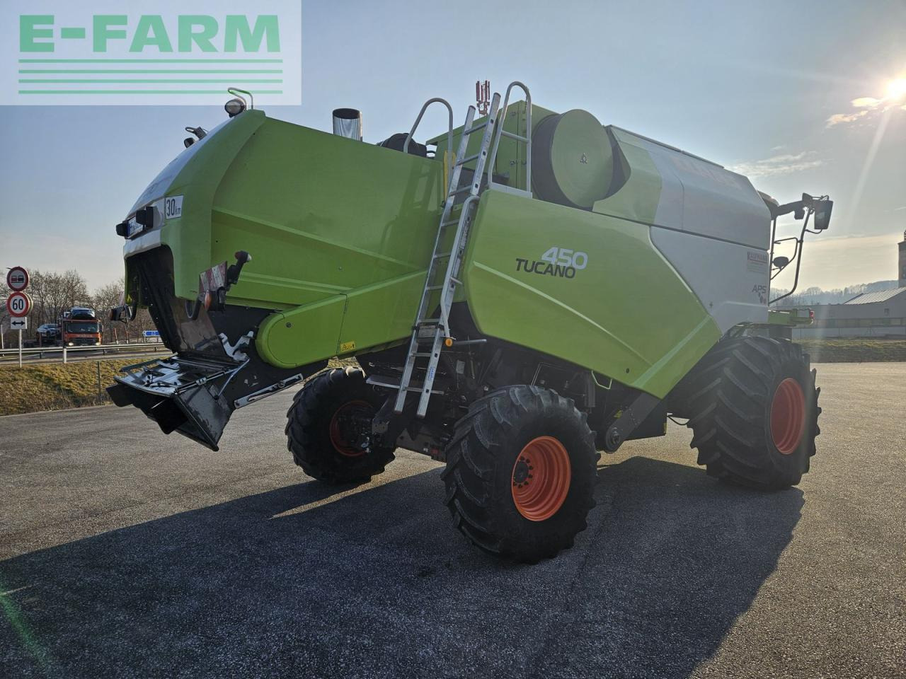 CLAAS tucano 450 - Θεριζοαλωνιστική μηχανή: φωτογραφία 5 CLAAS tucano 450 - Θεριζοαλωνιστική μηχανή: φωτογραφία 5