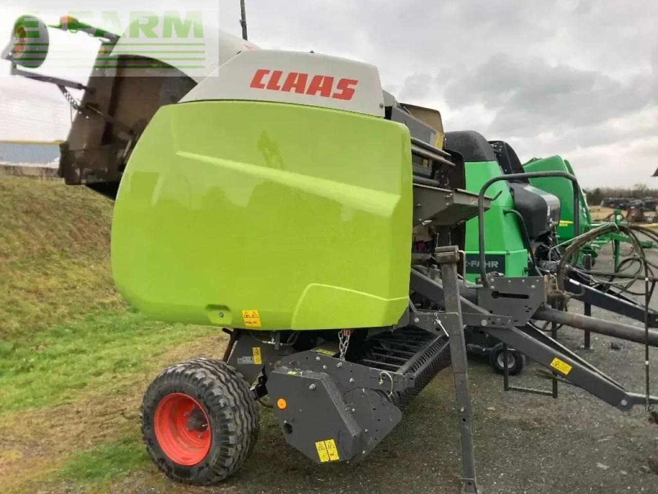 CLAAS variant 360 rf - Χορτοδετική μηχανή τετράγωνες μπάλες: φωτογραφία 1 CLAAS variant 360 rf - Χορτοδετική μηχανή τετράγωνες μπάλες: φωτογραφία 1