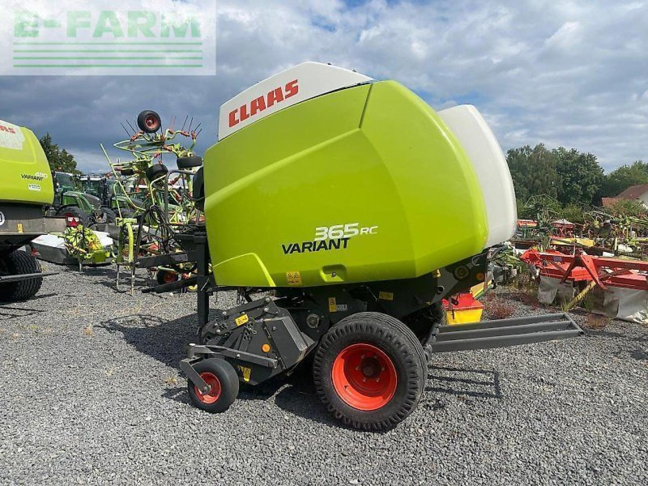 CLAAS variant 365 rc - Χορτοδετική μηχανή τετράγωνες μπάλες: φωτογραφία 2 CLAAS variant 365 rc - Χορτοδετική μηχανή τετράγωνες μπάλες: φωτογραφία 2