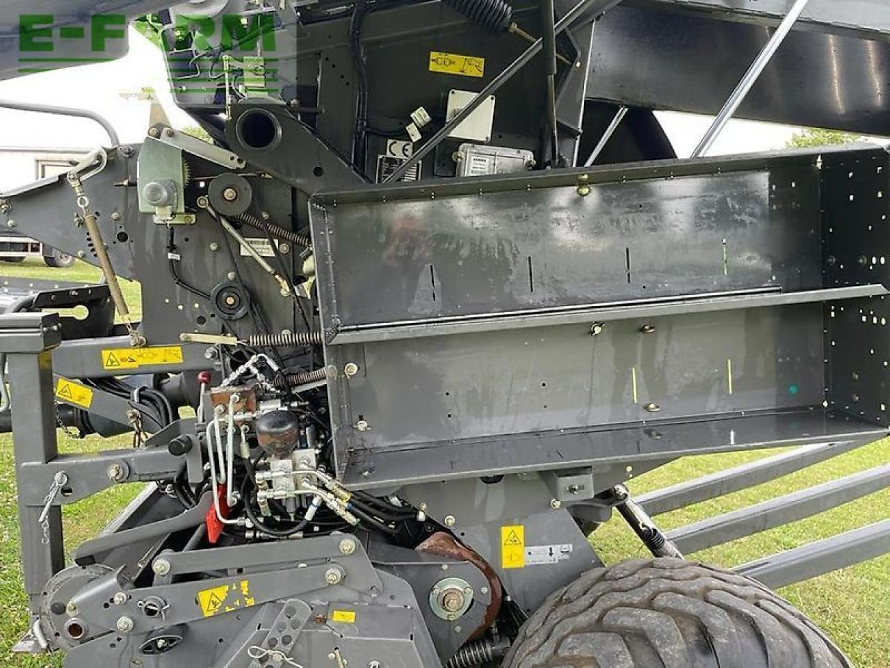 CLAAS variant 385 rc - Χορτοδετική μηχανή τετράγωνες μπάλες: φωτογραφία 5 CLAAS variant 385 rc - Χορτοδετική μηχανή τετράγωνες μπάλες: φωτογραφία 5