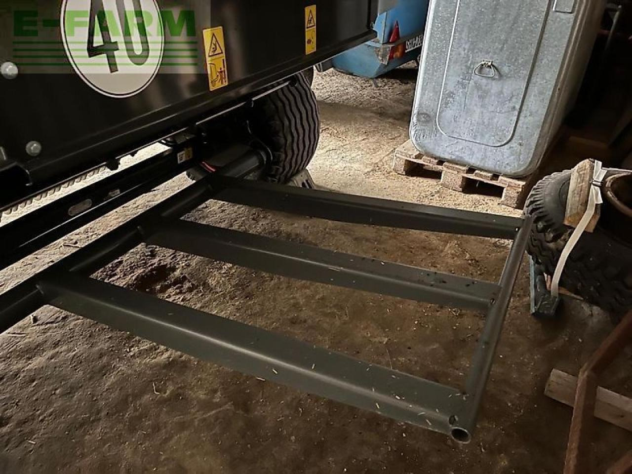 CLAAS variant 465 rc pro - Χορτοδετική μηχανή τετράγωνες μπάλες: φωτογραφία 4 CLAAS variant 465 rc pro - Χορτοδετική μηχανή τετράγωνες μπάλες: φωτογραφία 4