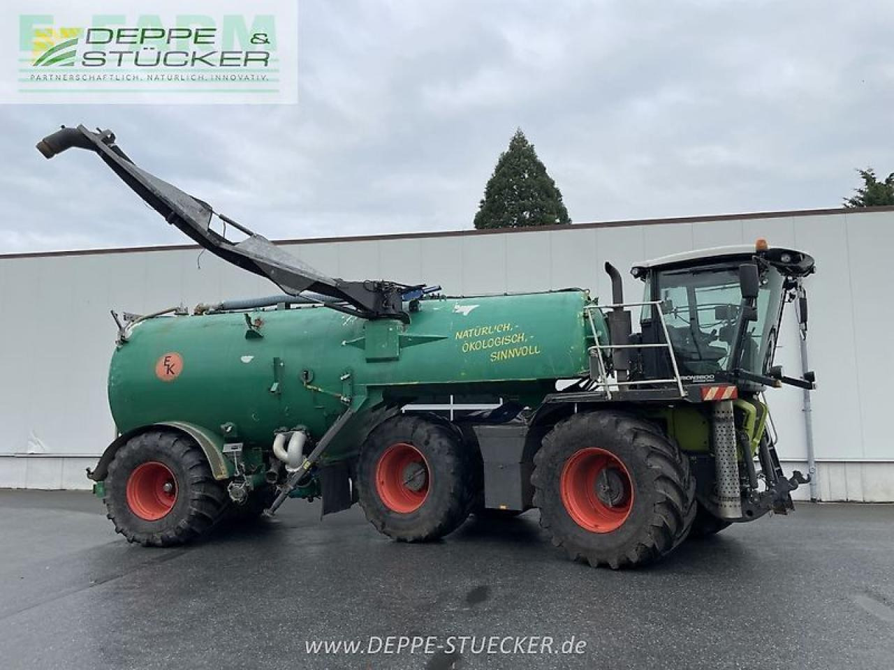 CLAAS xerion 3800 saddle trac SADDLE TRAC - Τρακτέρ: φωτογραφία 1 CLAAS xerion 3800 saddle trac SADDLE TRAC - Τρακτέρ: φωτογραφία 1