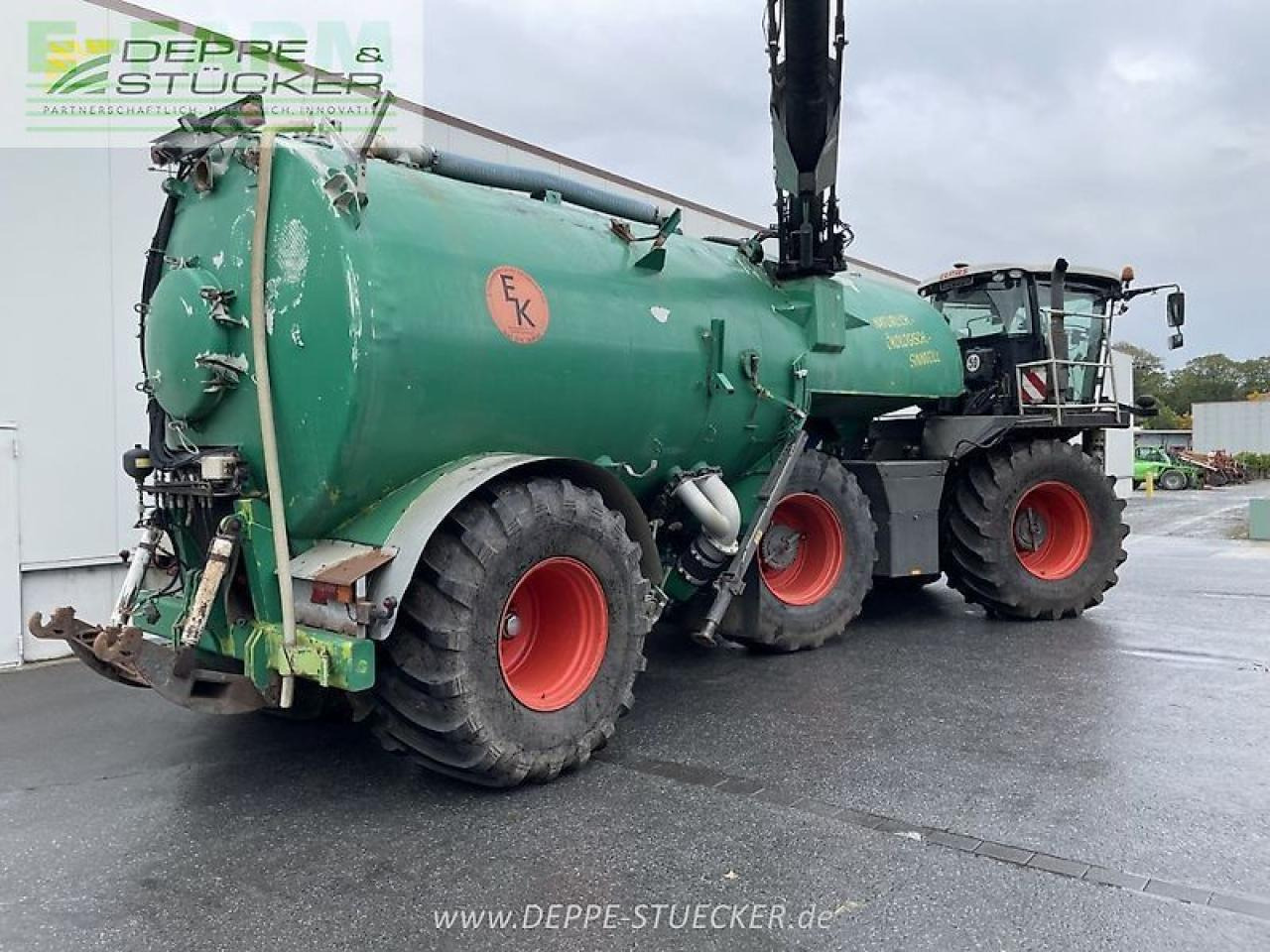 CLAAS xerion 3800 saddle trac SADDLE TRAC - Τρακτέρ: φωτογραφία 3 CLAAS xerion 3800 saddle trac SADDLE TRAC - Τρακτέρ: φωτογραφία 3