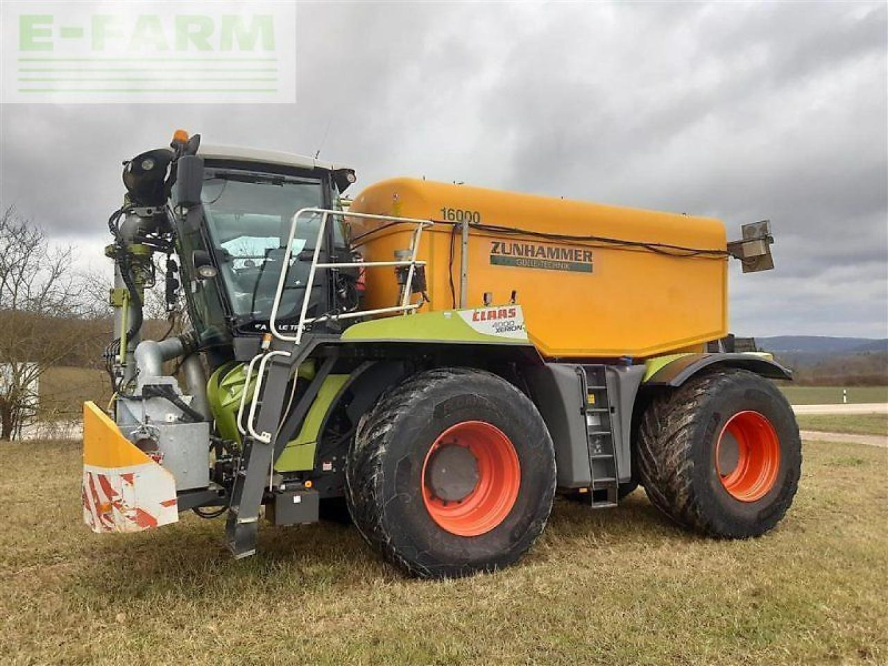 CLAAS xerion 4000 saddle trac SADDLE TRAC - Αυτοκινούμενο ψεκαστικό: φωτογραφία 3 CLAAS xerion 4000 saddle trac SADDLE TRAC - Αυτοκινούμενο ψεκαστικό: φωτογραφία 3