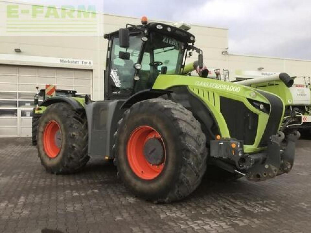 CLAAS xerion 4000 trac vc TRAC VC - Τρακτέρ: φωτογραφία 2 CLAAS xerion 4000 trac vc TRAC VC - Τρακτέρ: φωτογραφία 2