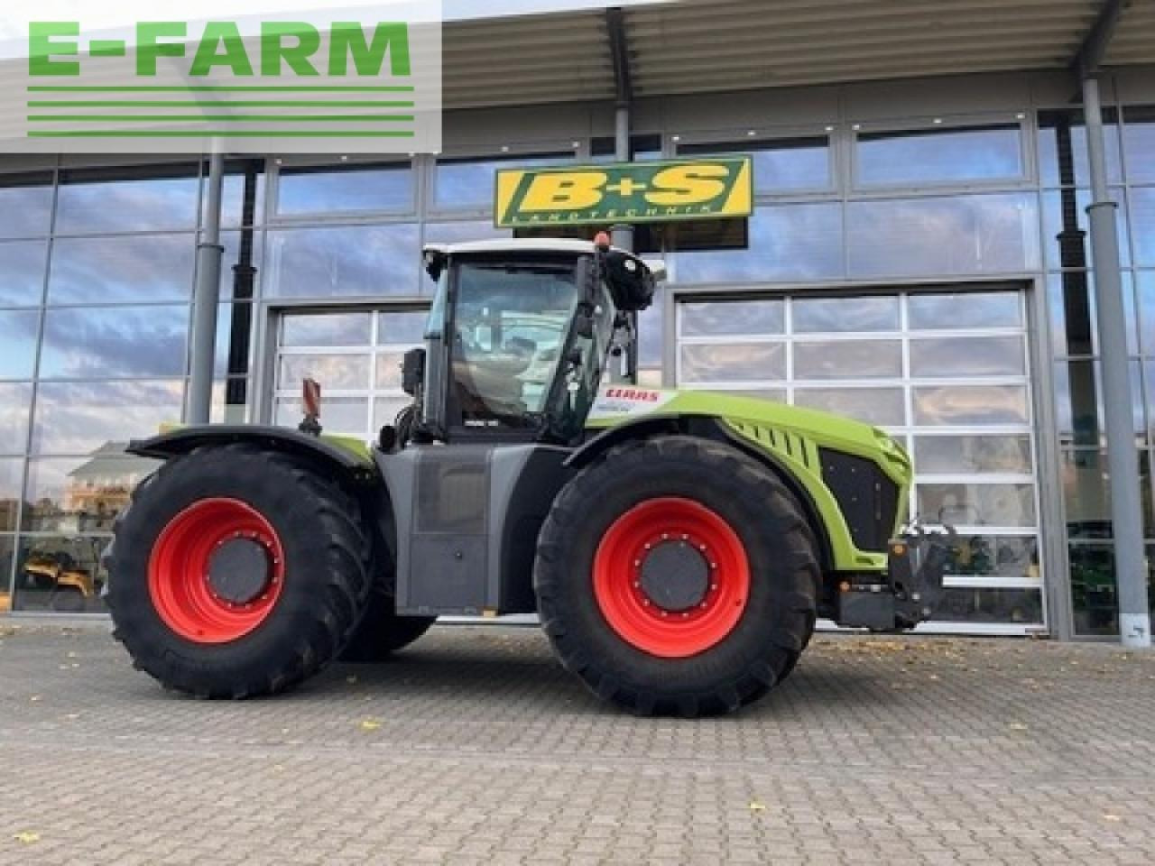 CLAAS xerion 4000 trac vc TRAC VC - Τρακτέρ: φωτογραφία 1 CLAAS xerion 4000 trac vc TRAC VC - Τρακτέρ: φωτογραφία 1