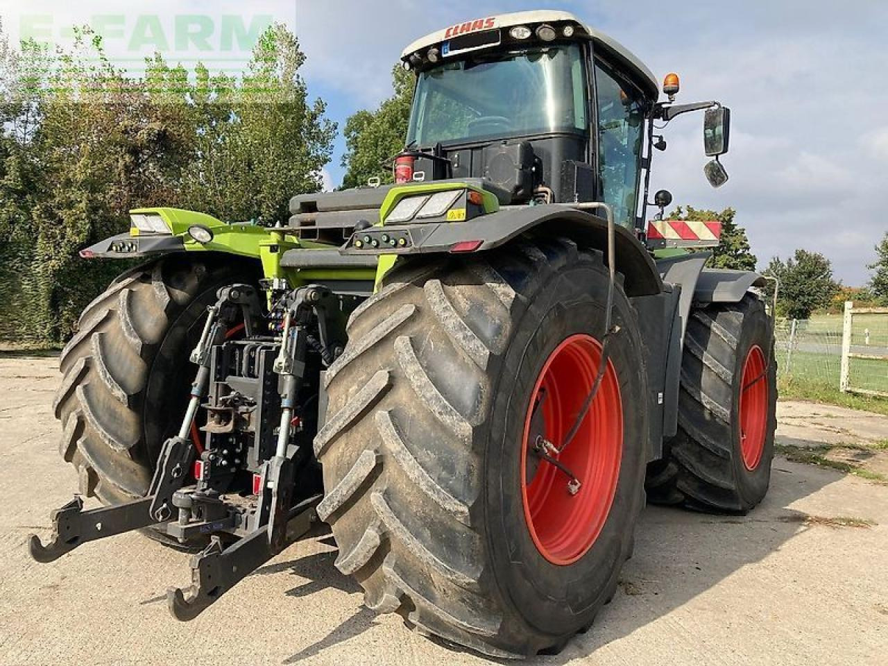 CLAAS xerion 5000 trac TRAC - Τρακτέρ: φωτογραφία 3 CLAAS xerion 5000 trac TRAC - Τρακτέρ: φωτογραφία 3