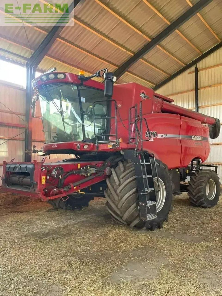 Case-IH 8010 - Θεριζοαλωνιστική μηχανή: φωτογραφία 1 Case-IH 8010 - Θεριζοαλωνιστική μηχανή: φωτογραφία 1