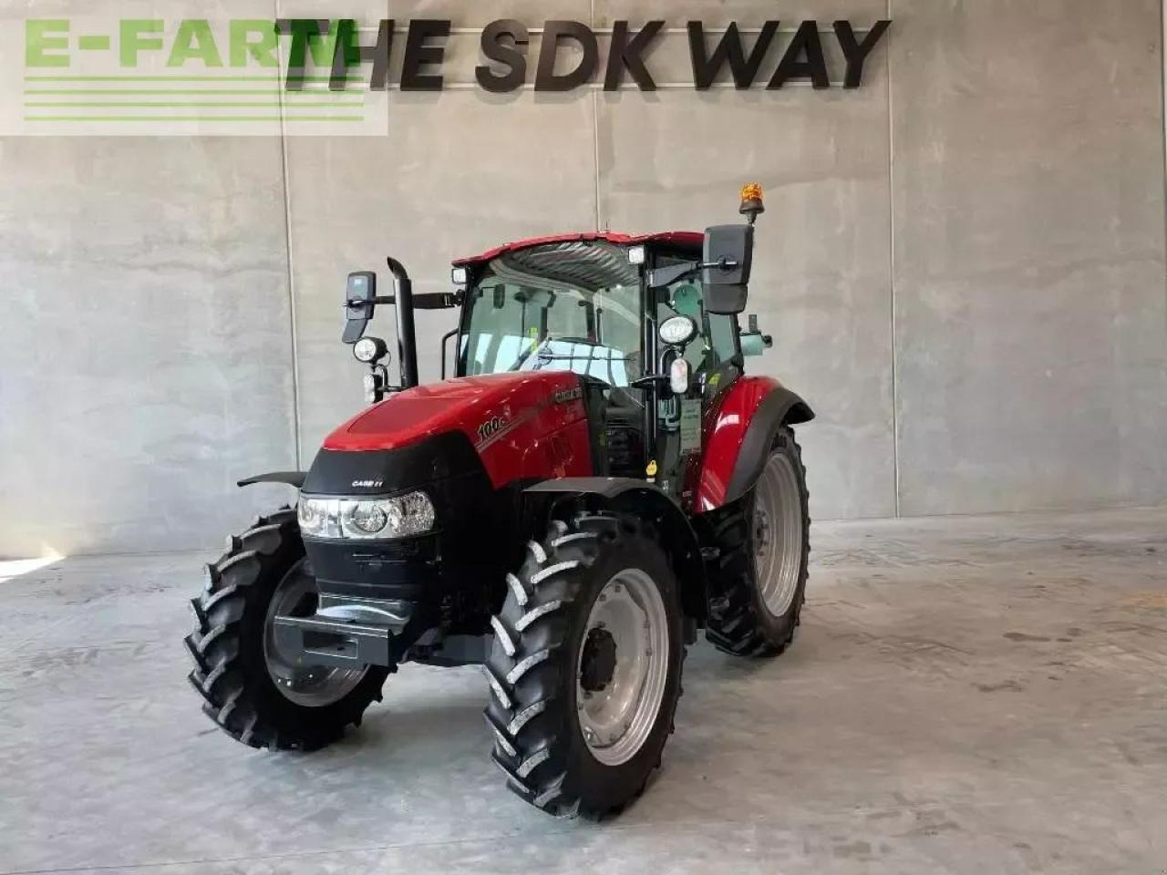 Case-IH farmall 100 c - Τρακτέρ: φωτογραφία 1 Case-IH farmall 100 c - Τρακτέρ: φωτογραφία 1