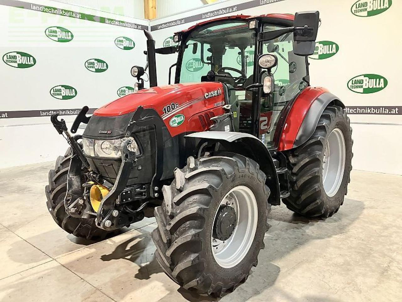 Case-IH farmall 100 c - Τρακτέρ: φωτογραφία 1 Case-IH farmall 100 c - Τρακτέρ: φωτογραφία 1