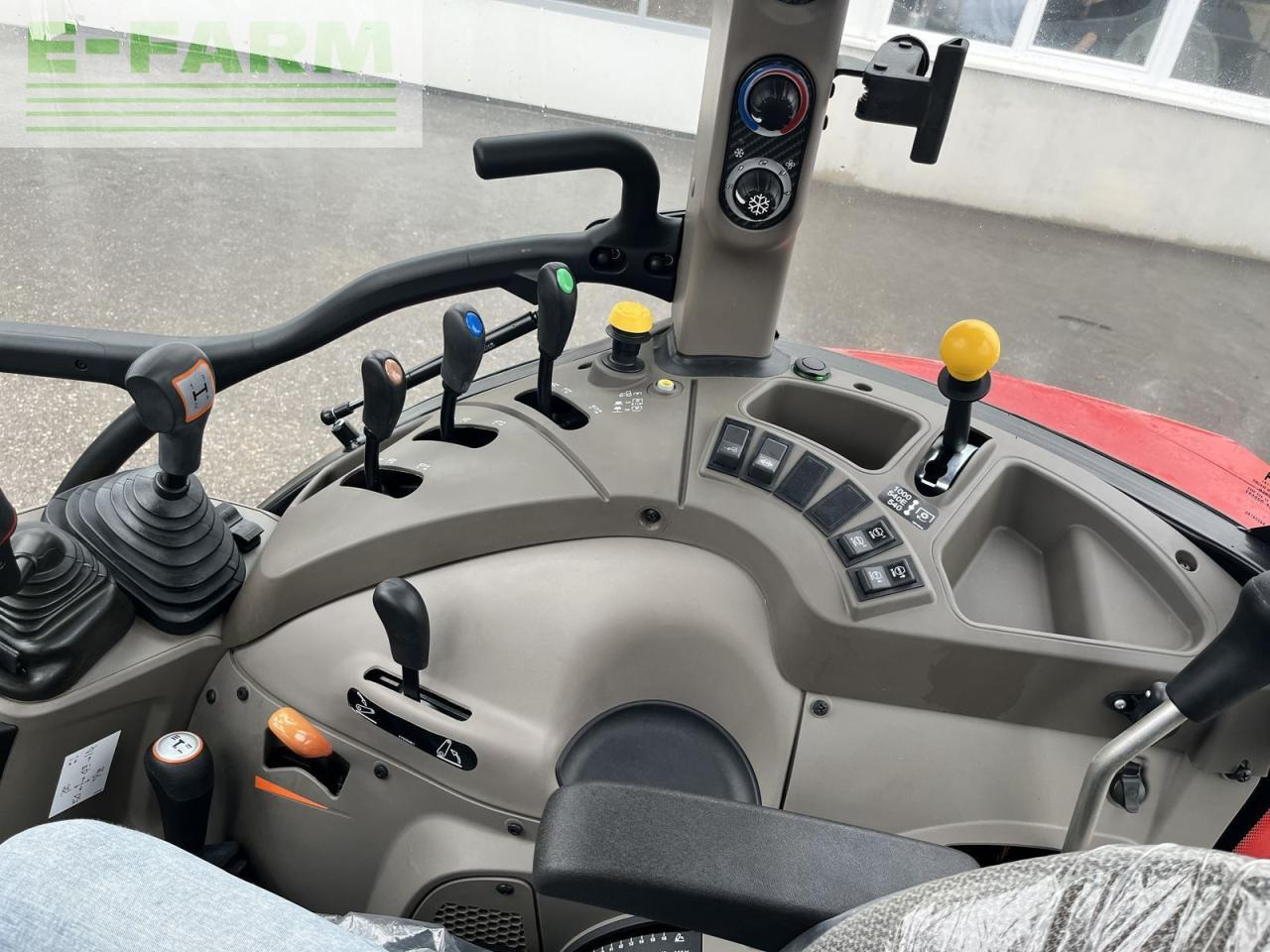 Case-IH farmall 90c - Τρακτέρ: φωτογραφία 4 Case-IH farmall 90c - Τρακτέρ: φωτογραφία 4