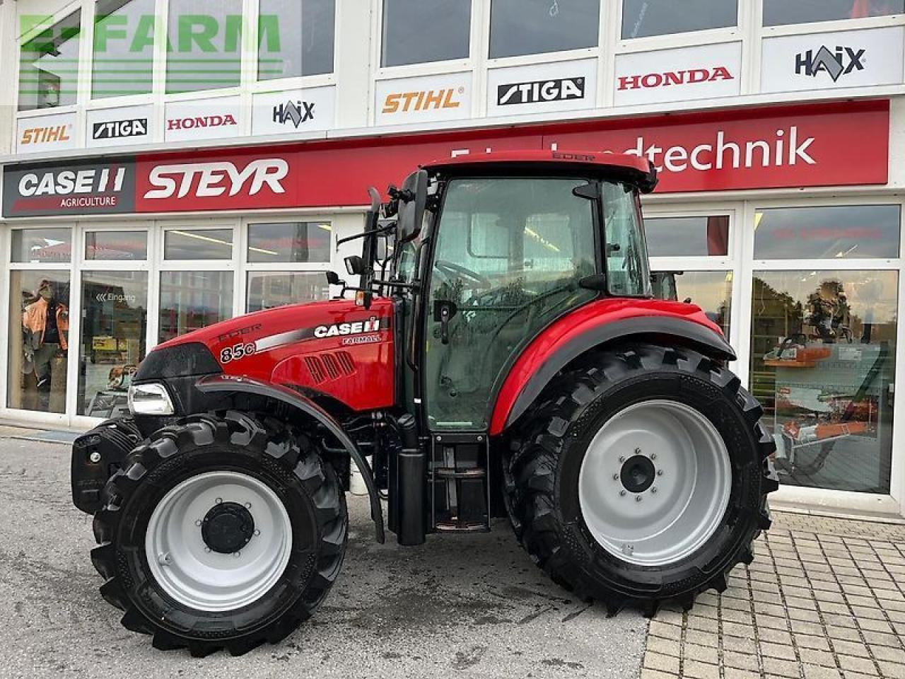 Case-IH farmall c 85 - Τρακτέρ: φωτογραφία 2 Case-IH farmall c 85 - Τρακτέρ: φωτογραφία 2