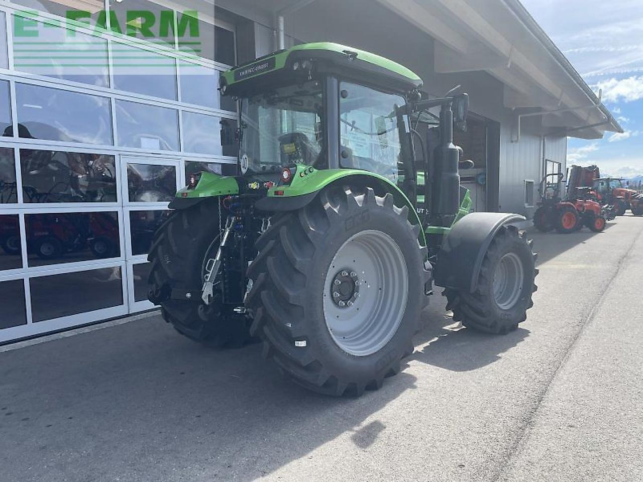 Deutz-Fahr 6125c powershift PowerShift - Τρακτέρ: φωτογραφία 3 Deutz-Fahr 6125c powershift PowerShift - Τρακτέρ: φωτογραφία 3