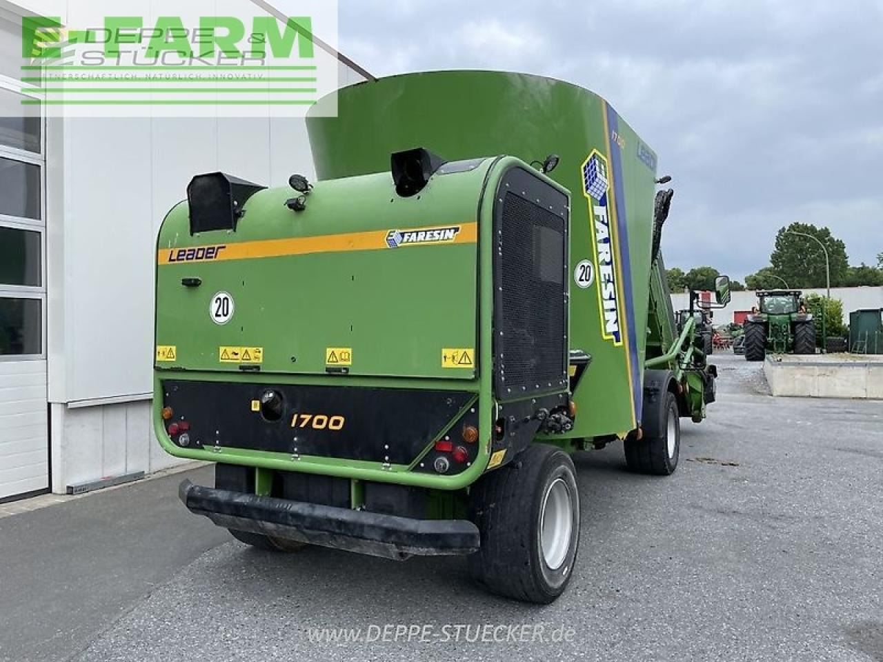 Faresin leader mono 1700 a - Μηχανηματα κτηνοτροφιασ: φωτογραφία 3 Faresin leader mono 1700 a - Μηχανηματα κτηνοτροφιασ: φωτογραφία 3