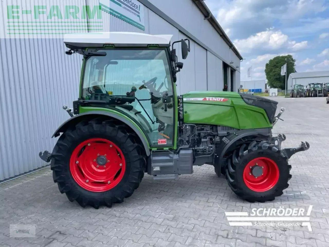 Fendt 209 f vario gen3 power - Τρακτέρ: φωτογραφία 2 Fendt 209 f vario gen3 power - Τρακτέρ: φωτογραφία 2