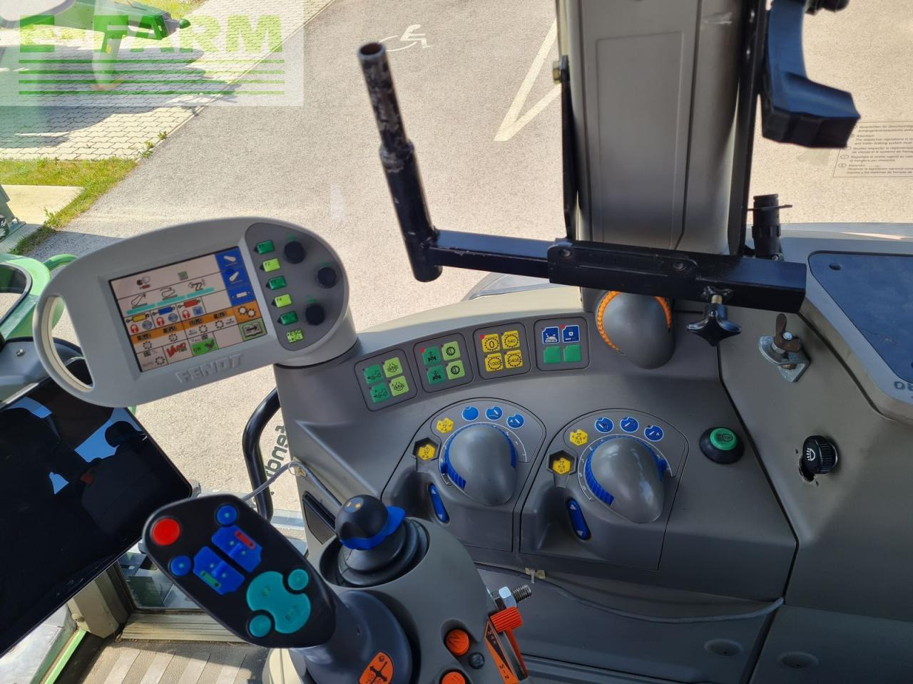 Fendt 411 vario - Τρακτέρ: φωτογραφία 5 Fendt 411 vario - Τρακτέρ: φωτογραφία 5