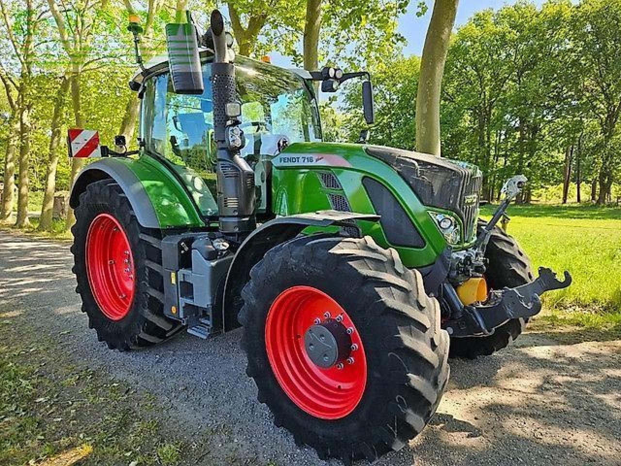 Fendt 718 s4 profi plus 3400h ( 720 722 724 ) - Τρακτέρ: φωτογραφία 3 Fendt 718 s4 profi plus 3400h ( 720 722 724 ) - Τρακτέρ: φωτογραφία 3