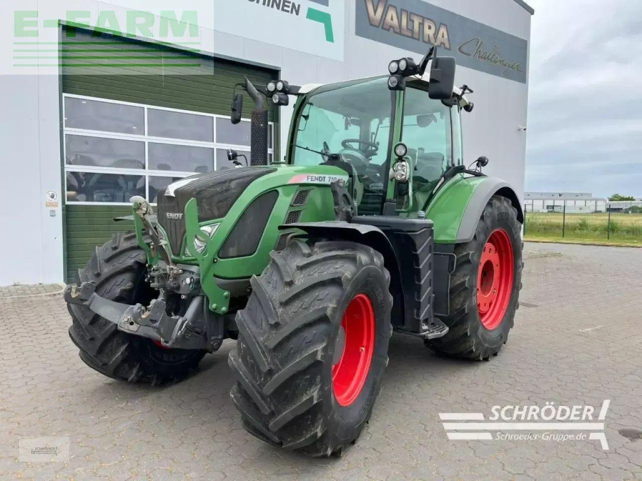 Fendt 718 vario scr profi plus ProfiPlus - Τρακτέρ: φωτογραφία 4 Fendt 718 vario scr profi plus ProfiPlus - Τρακτέρ: φωτογραφία 4