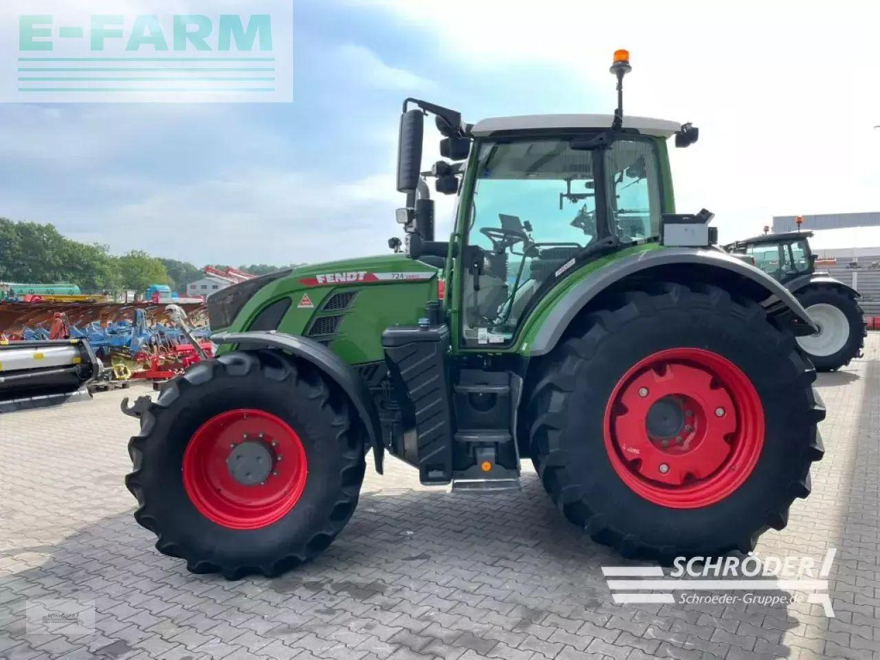Fendt 724 gen6 profi plus - Τρακτέρ: φωτογραφία 4 Fendt 724 gen6 profi plus - Τρακτέρ: φωτογραφία 4