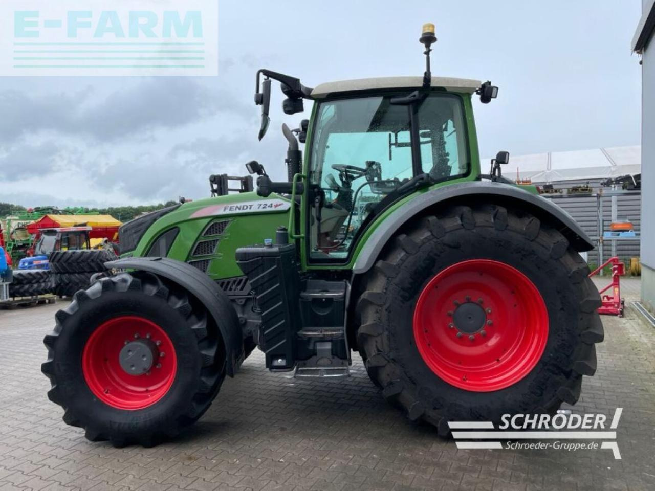 Fendt 724 s4 power plus rtk - Τρακτέρ: φωτογραφία 4 Fendt 724 s4 power plus rtk - Τρακτέρ: φωτογραφία 4