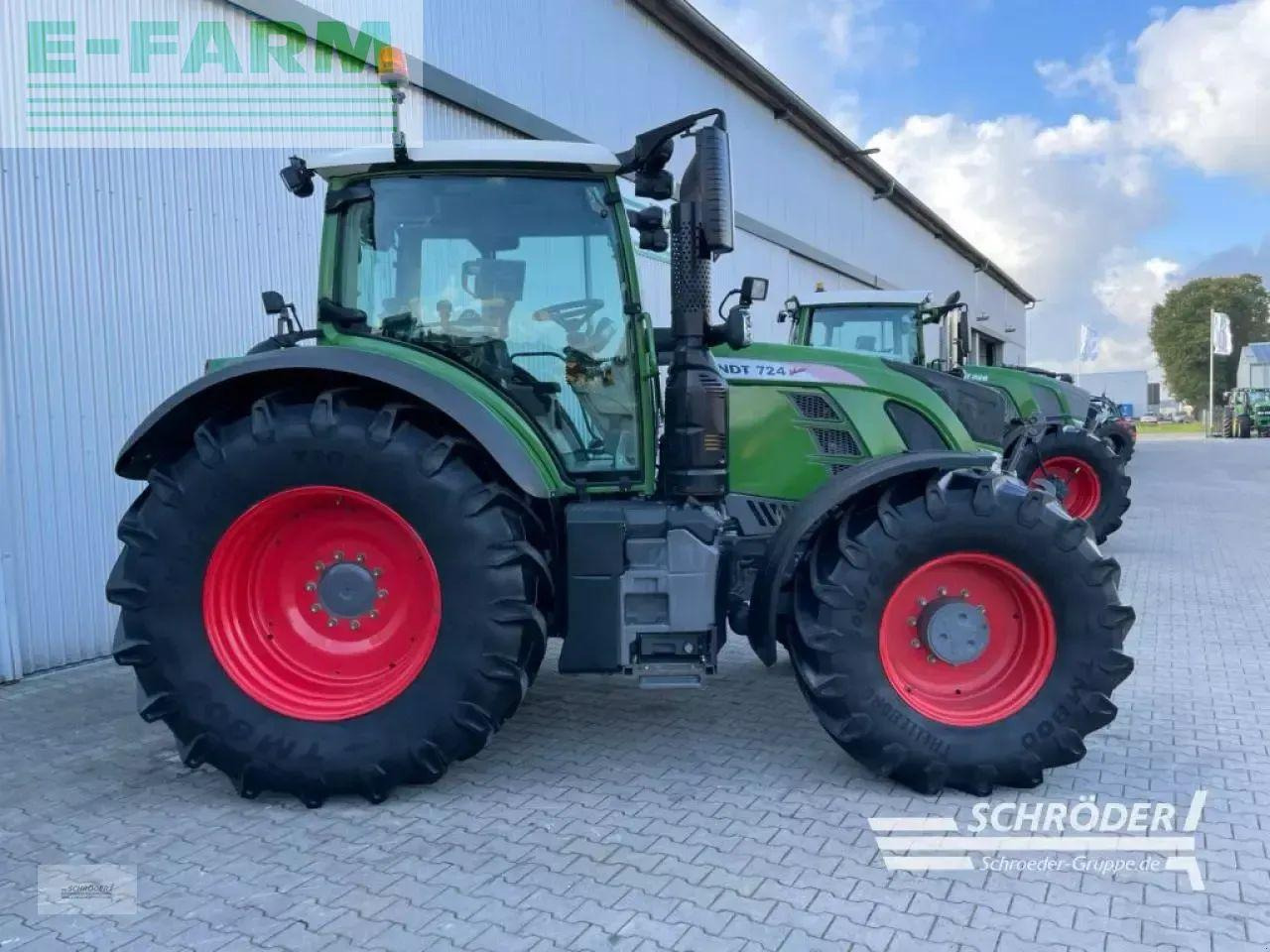 Fendt 724 s4 profi plus - Τρακτέρ: φωτογραφία 2 Fendt 724 s4 profi plus - Τρακτέρ: φωτογραφία 2
