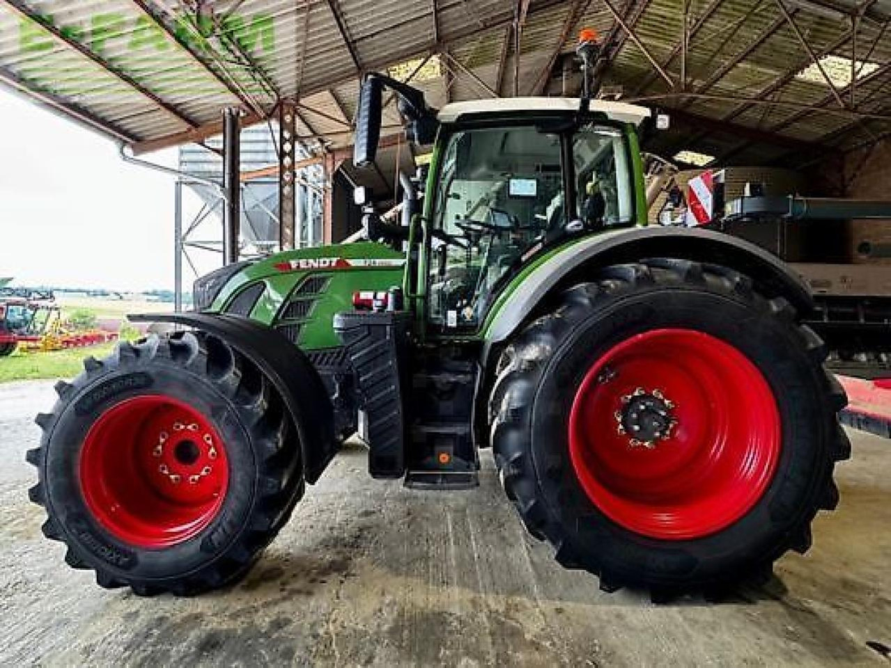Fendt 724 vario profi plus gen. 6 ProfiPlus - Τρακτέρ: φωτογραφία 2 Fendt 724 vario profi plus gen. 6 ProfiPlus - Τρακτέρ: φωτογραφία 2