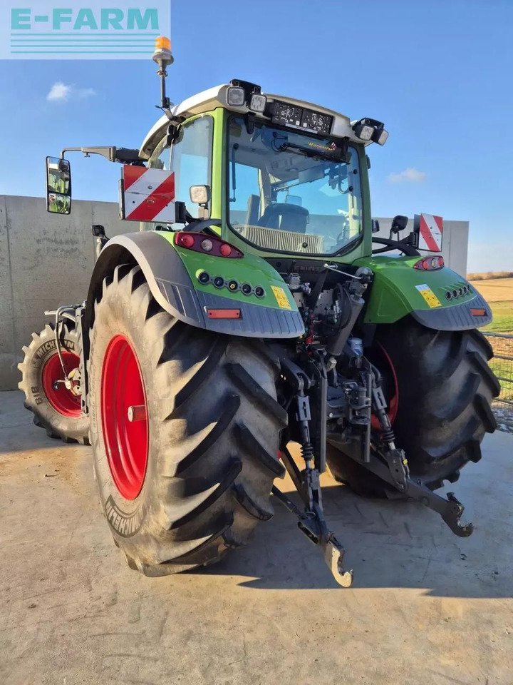 Fendt 724 vario profi+ - Τρακτέρ: φωτογραφία 3 Fendt 724 vario profi+ - Τρακτέρ: φωτογραφία 3