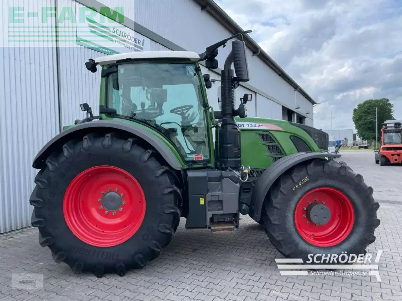 Fendt 724 vario s4 profi plus ProfiPlus - Τρακτέρ: φωτογραφία 2 Fendt 724 vario s4 profi plus ProfiPlus - Τρακτέρ: φωτογραφία 2