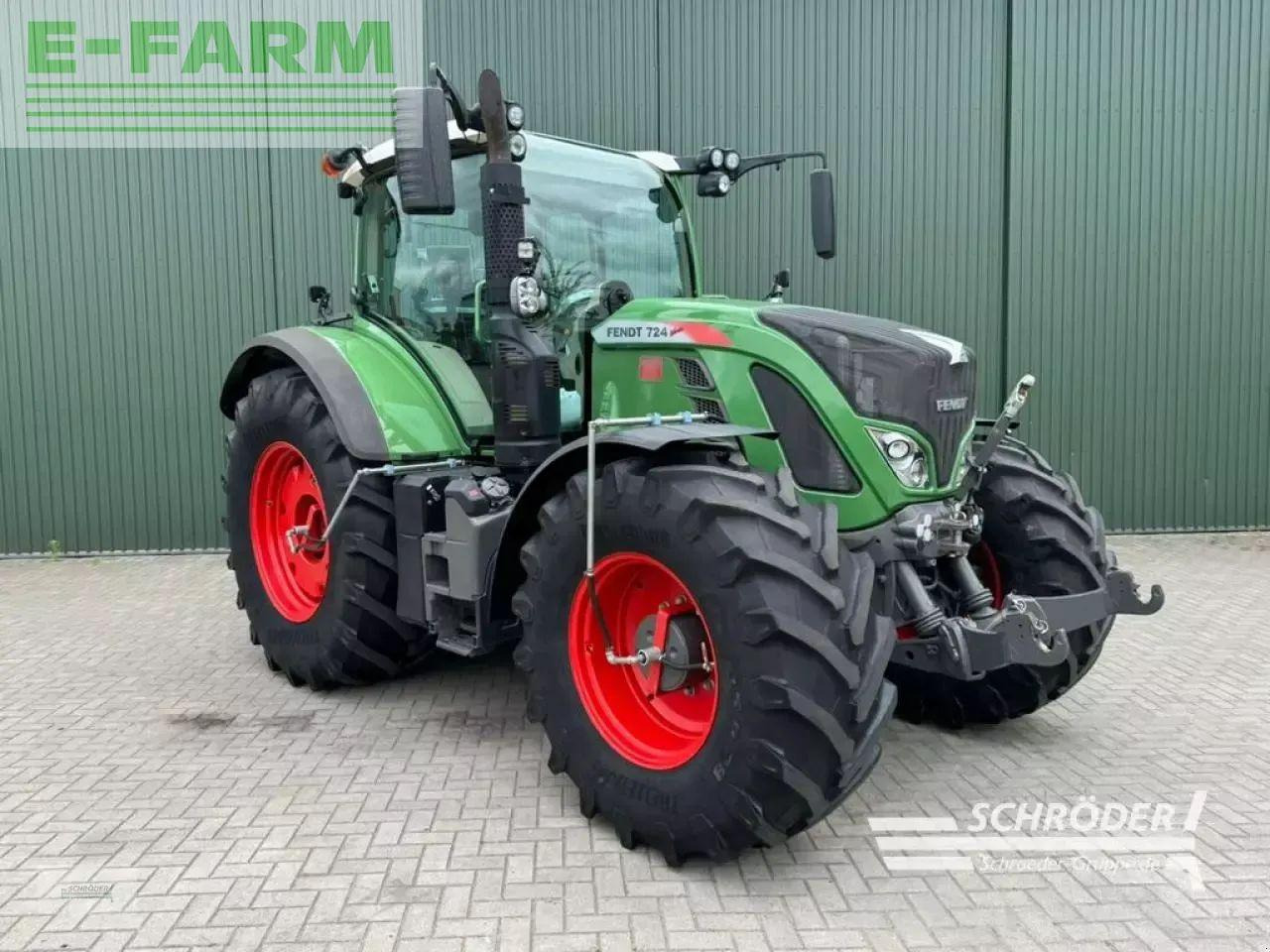 Fendt 724 vario s4 profi plus ProfiPlus - Τρακτέρ: φωτογραφία 1 Fendt 724 vario s4 profi plus ProfiPlus - Τρακτέρ: φωτογραφία 1