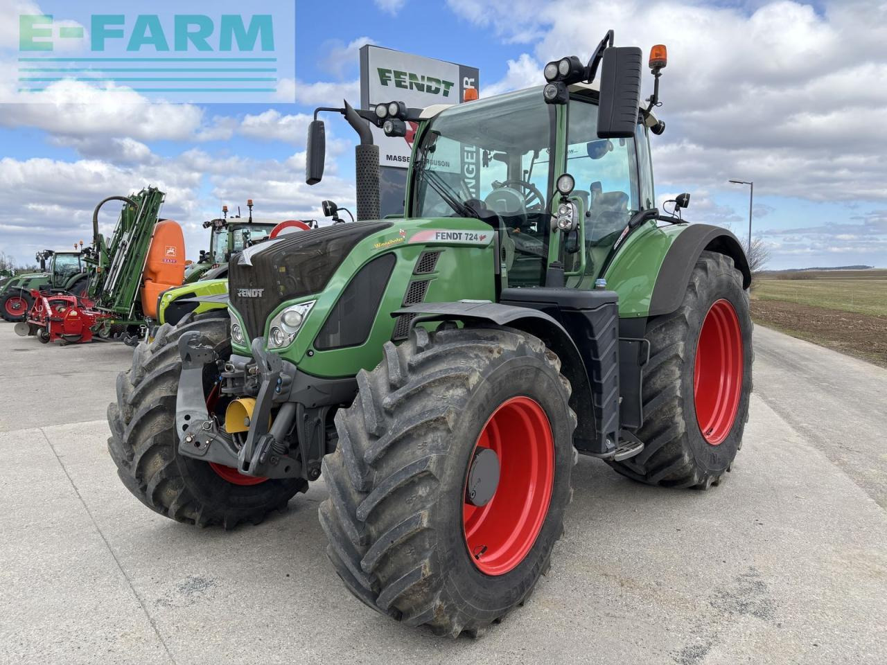 Fendt 724 vario - Τρακτέρ: φωτογραφία 3 Fendt 724 vario - Τρακτέρ: φωτογραφία 3