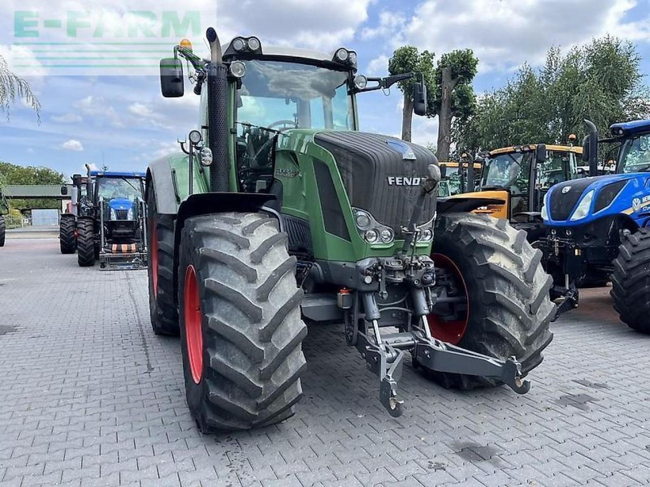 Fendt 824 vario - Τρακτέρ: φωτογραφία 3 Fendt 824 vario - Τρακτέρ: φωτογραφία 3
