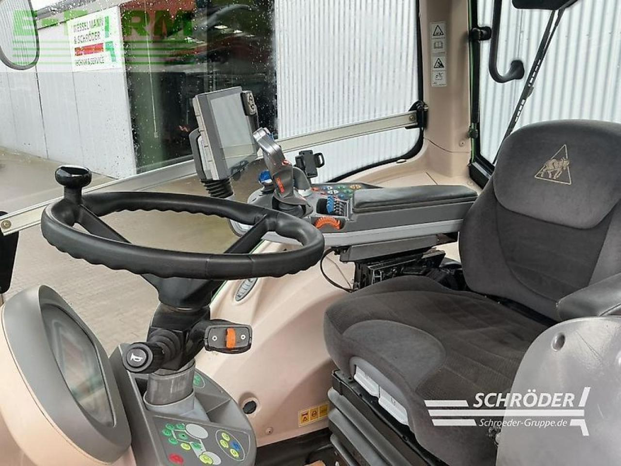 Fendt 828 s4 profi plus - Τρακτέρ: φωτογραφία 2 Fendt 828 s4 profi plus - Τρακτέρ: φωτογραφία 2