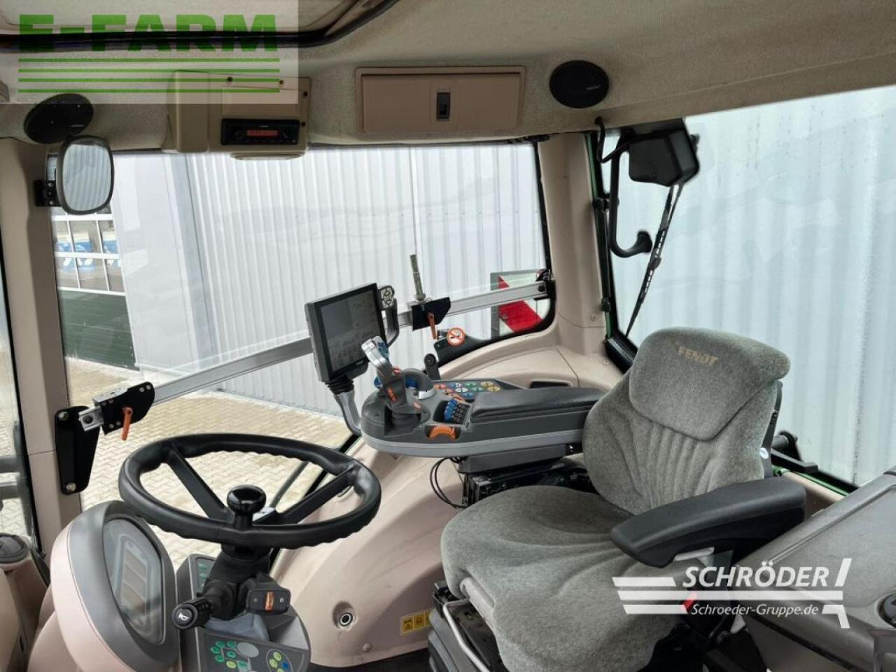 Fendt 828 s4 profi plus - Τρακτέρ: φωτογραφία 5 Fendt 828 s4 profi plus - Τρακτέρ: φωτογραφία 5