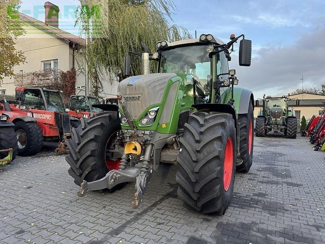 Fendt 828 vario profi+ plus nature green / wom / gps navi rtk trimble / tms - Τρακτέρ: φωτογραφία 2 Fendt 828 vario profi+ plus nature green / wom / gps navi rtk trimble / tms - Τρακτέρ: φωτογραφία 2