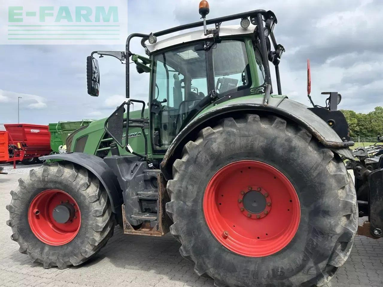 Fendt 828 vario scr - Τρακτέρ: φωτογραφία 2 Fendt 828 vario scr - Τρακτέρ: φωτογραφία 2