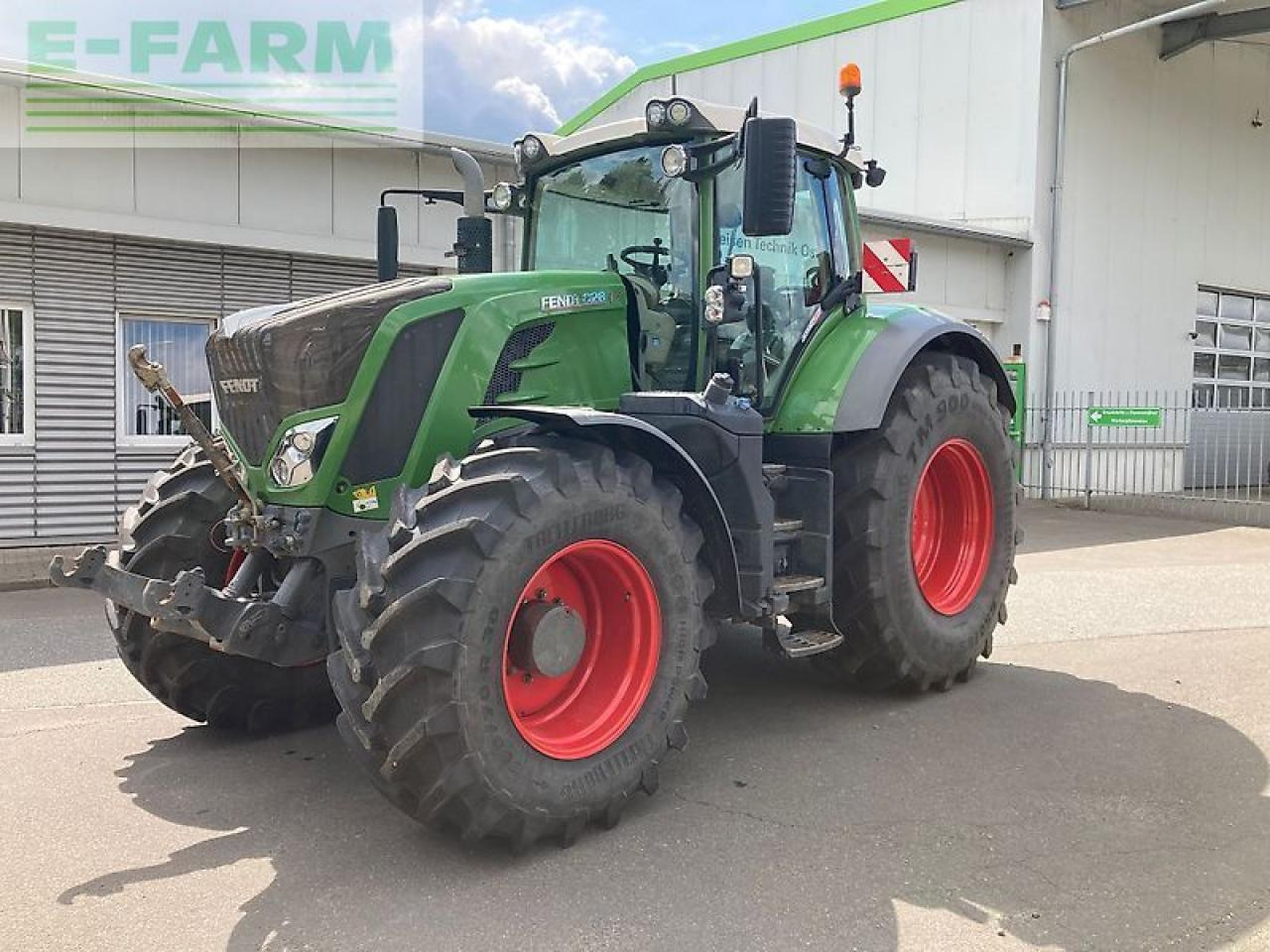 Fendt 828 vario - Τρακτέρ: φωτογραφία 1 Fendt 828 vario - Τρακτέρ: φωτογραφία 1