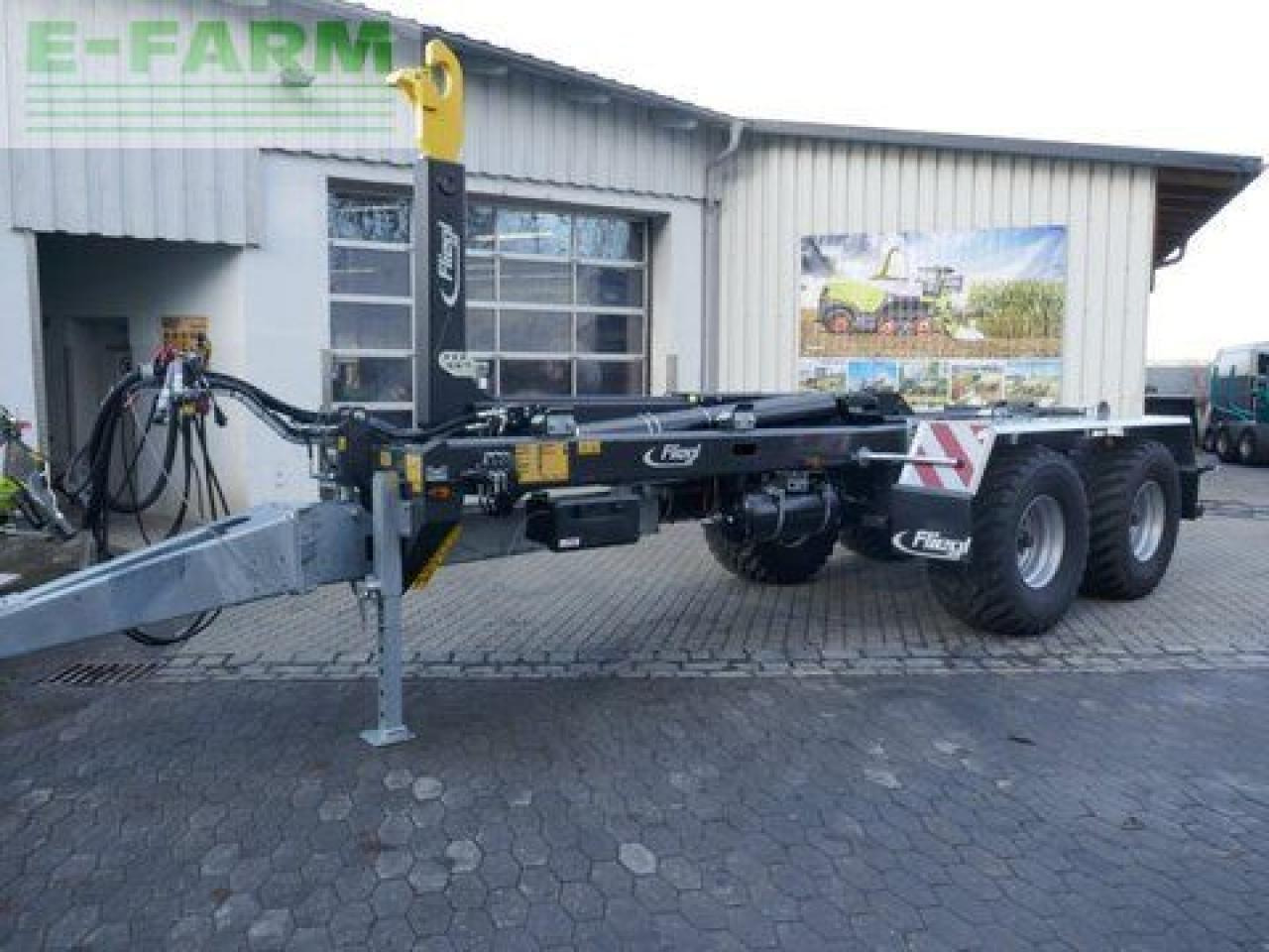 Fliegl hkl 22 - tandem abrollkipper - abgelagert! - Ρυμούλκα γάντζος/ Αλυσιδάκι: φωτογραφία 1 Fliegl hkl 22 - tandem abrollkipper - abgelagert! - Ρυμούλκα γάντζος/ Αλυσιδάκι: φωτογραφία 1