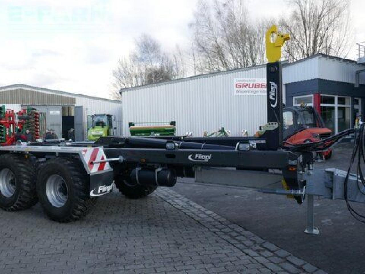 Fliegl hkl 22 - tandem abrollkipper - abgelagert! - Ρυμούλκα γάντζος/ Αλυσιδάκι: φωτογραφία 3 Fliegl hkl 22 - tandem abrollkipper - abgelagert! - Ρυμούλκα γάντζος/ Αλυσιδάκι: φωτογραφία 3