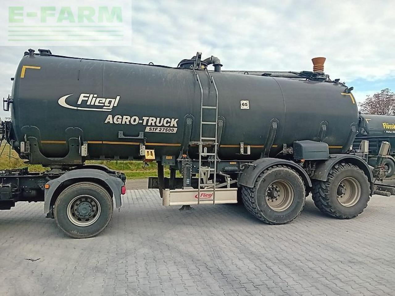 Fliegl stf 27500 sattel-transportfaß, güllefaß - Μηχανηματα λιπάσματα: φωτογραφία 4 Fliegl stf 27500 sattel-transportfaß, güllefaß - Μηχανηματα λιπάσματα: φωτογραφία 4