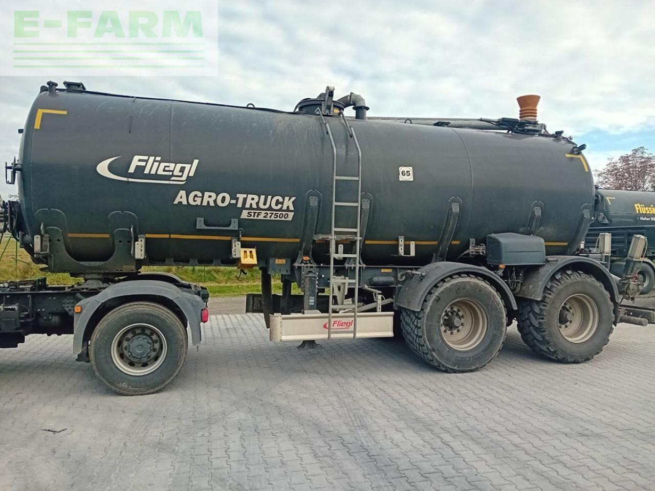 Fliegl stf 27500 sattel-transportfaß, güllefaß - Κοπροδιανομέας υγρής κοπριάς: φωτογραφία 4 Fliegl stf 27500 sattel-transportfaß, güllefaß - Κοπροδιανομέας υγρής κοπριάς: φωτογραφία 4