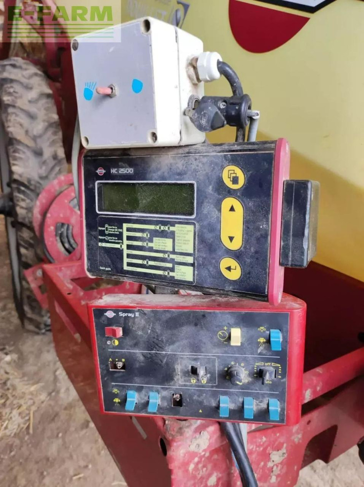 Hardi navigator 3000l - Συρόμενο ψεκαστικό: φωτογραφία 4 Hardi navigator 3000l - Συρόμενο ψεκαστικό: φωτογραφία 4