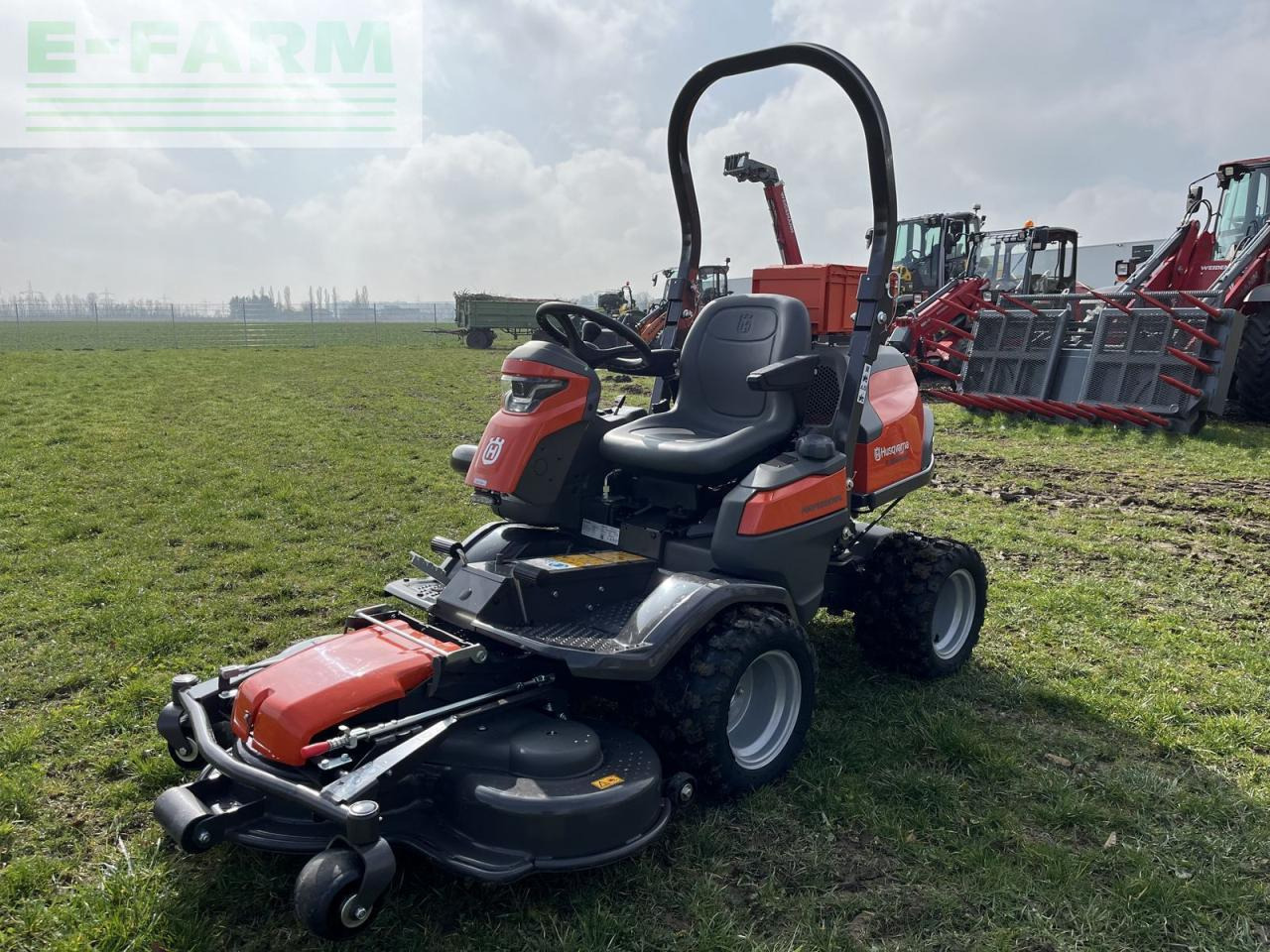 Husqvarna p 524xr efi mit funksteuerung inkl. mähdeck - Τρακτέρ: φωτογραφία 3 Husqvarna p 524xr efi mit funksteuerung inkl. mähdeck - Τρακτέρ: φωτογραφία 3