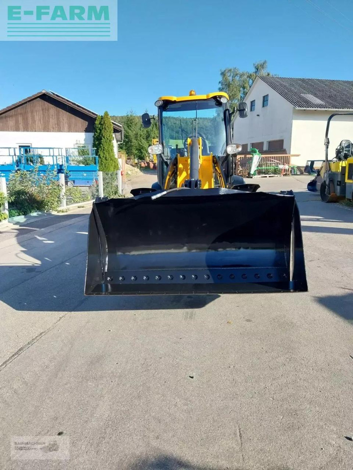 JCB 409 - Μίνι εκσκαφέας: φωτογραφία 2 JCB 409 - Μίνι εκσκαφέας: φωτογραφία 2
